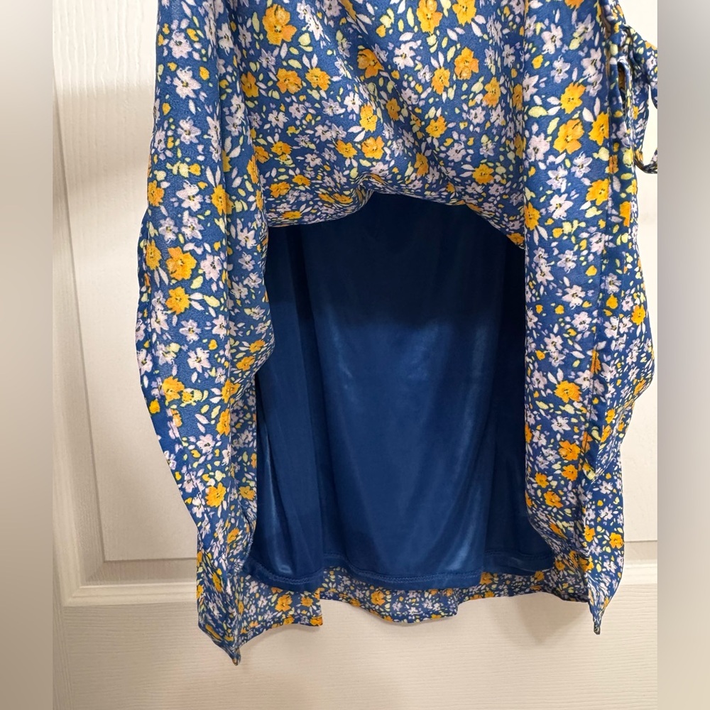 EUC Sienna Sky blue and yellow floral faux wrap Dress - Picture 6 of 7